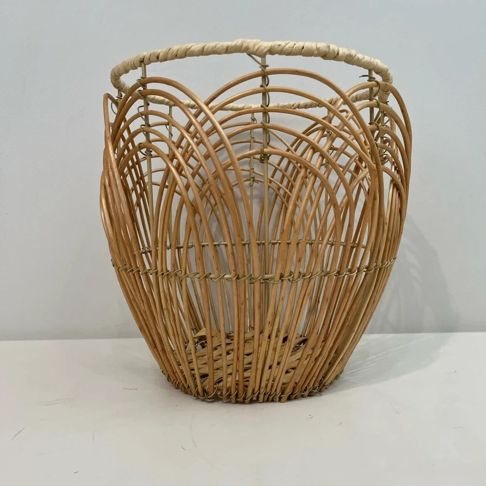 Rattan Wicker Planter Round Arches